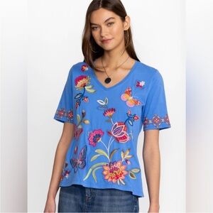 Johnny was Blue Floral Embroidered Women's Top size XS via-neck tee